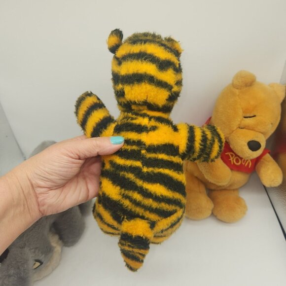Vintage 1970's SEARS Winnie the Pooh, Tigger, Eeyore Sears Plush Nursery Decor - Picture 6 of 9